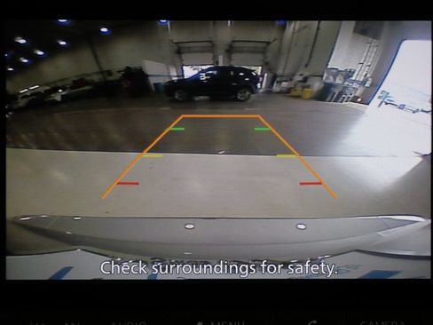 Used 2025 Nissan Rogue SV AWD/4WD image 18