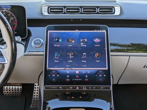 Used 2022 Mercedes-Benz S 500 4MATIC image 19