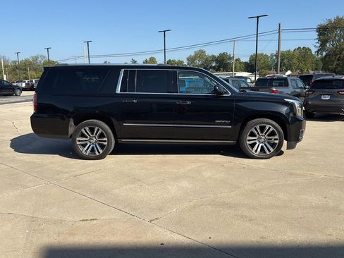 Used 2020 GMC Yukon XL Denali w/ Denali Ultimate Package image 6