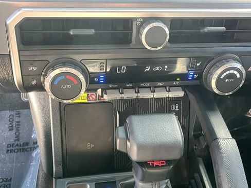 Used 2026 Toyota 4Runner TRD Off-Road Premium AWD/4WD image 13