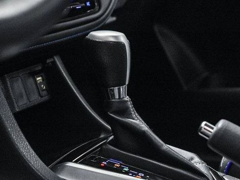 Certified 2018 Toyota Corolla SE FWD image 21
