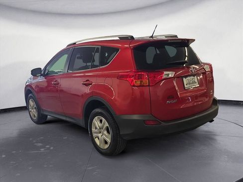 Used 2014 Toyota RAV4 LE image 4