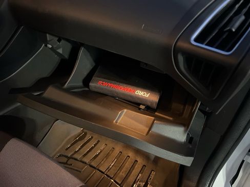 Used 2017 Ford Focus ST image 21