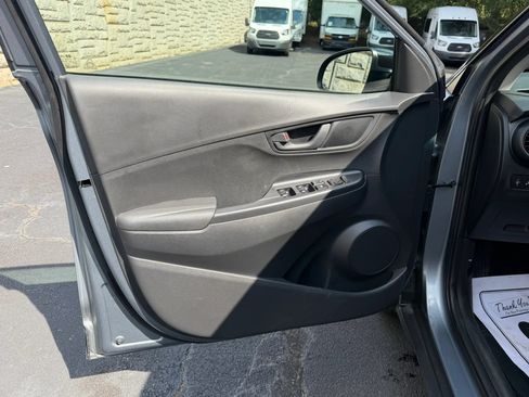 Used 2018 Hyundai Kona SEL AWD/4WD image 27