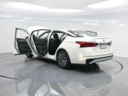 Used 2023 Nissan Altima 2.5 SV image 50