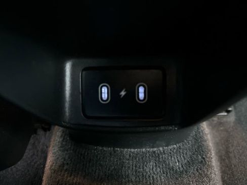 Used 2025 Hyundai Elantra SE image 19