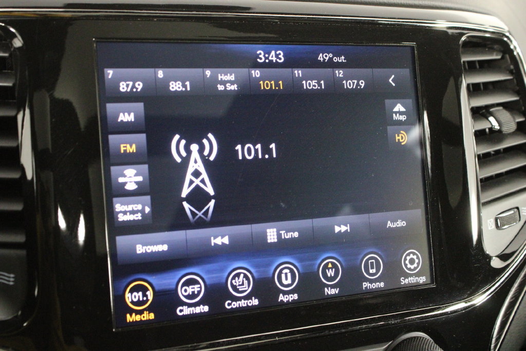 Used 2021 Jeep Grand Cherokee High Altitude AWD/4WD image 34