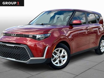 Used 2023 Kia Soul LX w/ Option Group 015