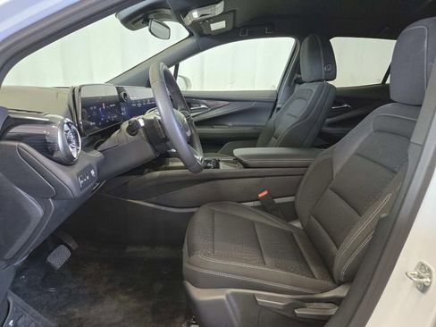 Certified 2025 Chevrolet Blazer EV LT image 8