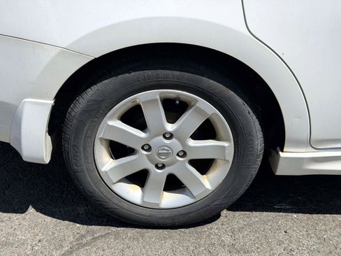 Used 2012 Nissan Sentra 2.0 SR FWD image 7