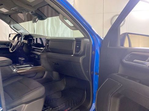 Used 2023 Chevrolet Silverado 1500 LT Trail Boss w/ Protection Package AWD/4WD image 35