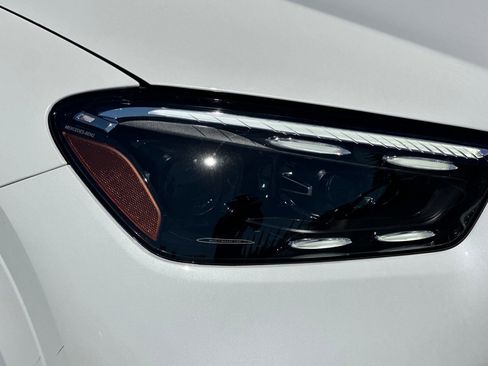 New 2025 Mercedes-Benz GLE 63 AMG S image 9