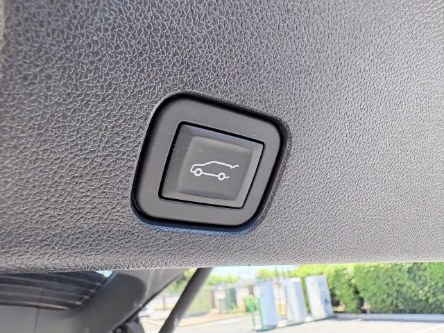 Used 2024 Chevrolet Traverse LT AWD/4WD image 26
