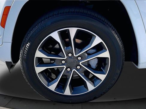 Certified 2023 Jeep Grand Cherokee Overland w/ Luxury Tech Group IV image 35