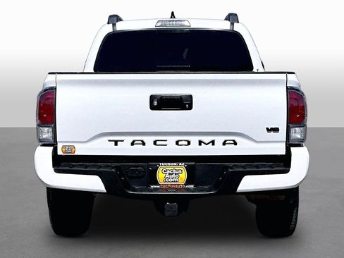 Used 2023 Toyota Tacoma TRD Sport AWD/4WD image 4