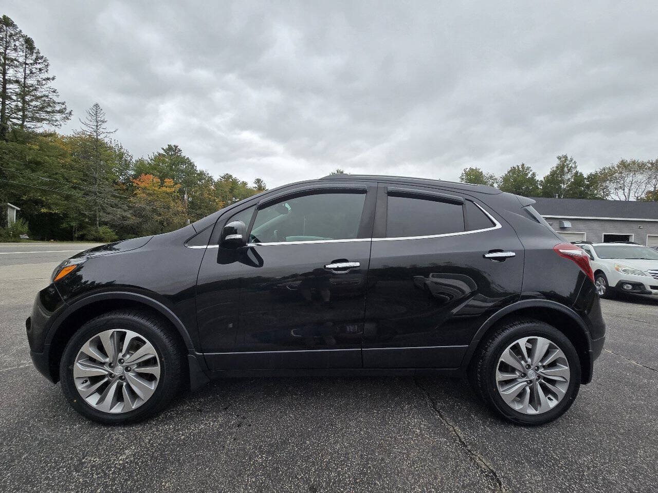 Used 2019 Buick Encore Preferred w/ Safety Package AWD/4WD image 12
