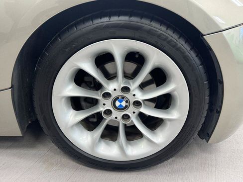 Used 2004 BMW Z4 2.5i RWD image 34