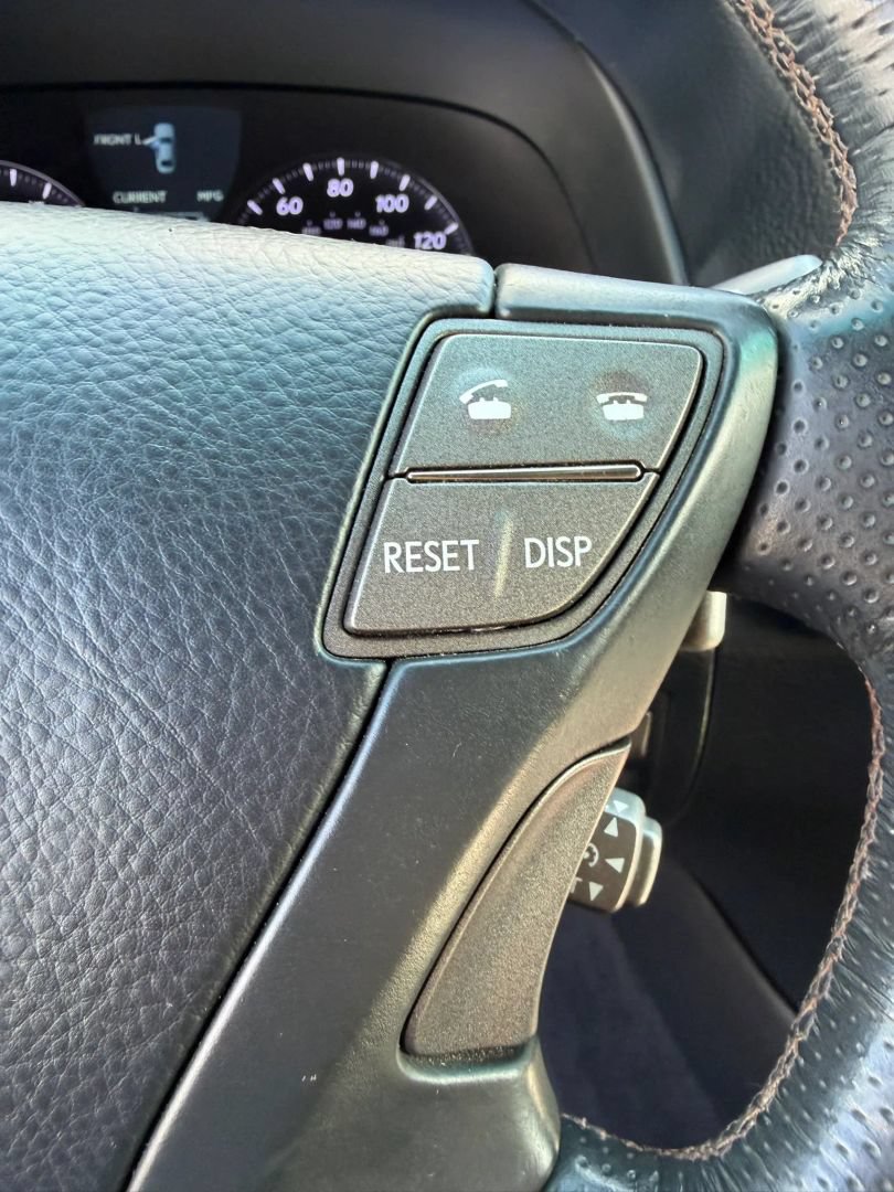 Used 2010 Lexus LS 460 RWD image 41