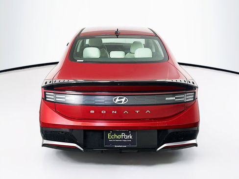 Used 2025 Hyundai Sonata SEL FWD image 7