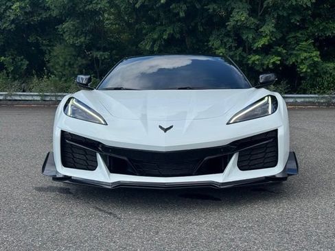Used 2023 Chevrolet Corvette Z06 w/ Battery Protection Package RWD image 2