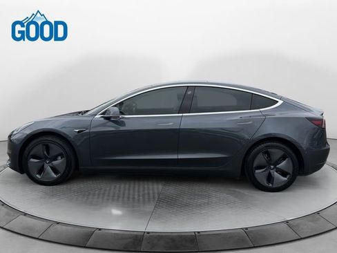 Used 2019 Tesla Model 3 Mid Range image 2