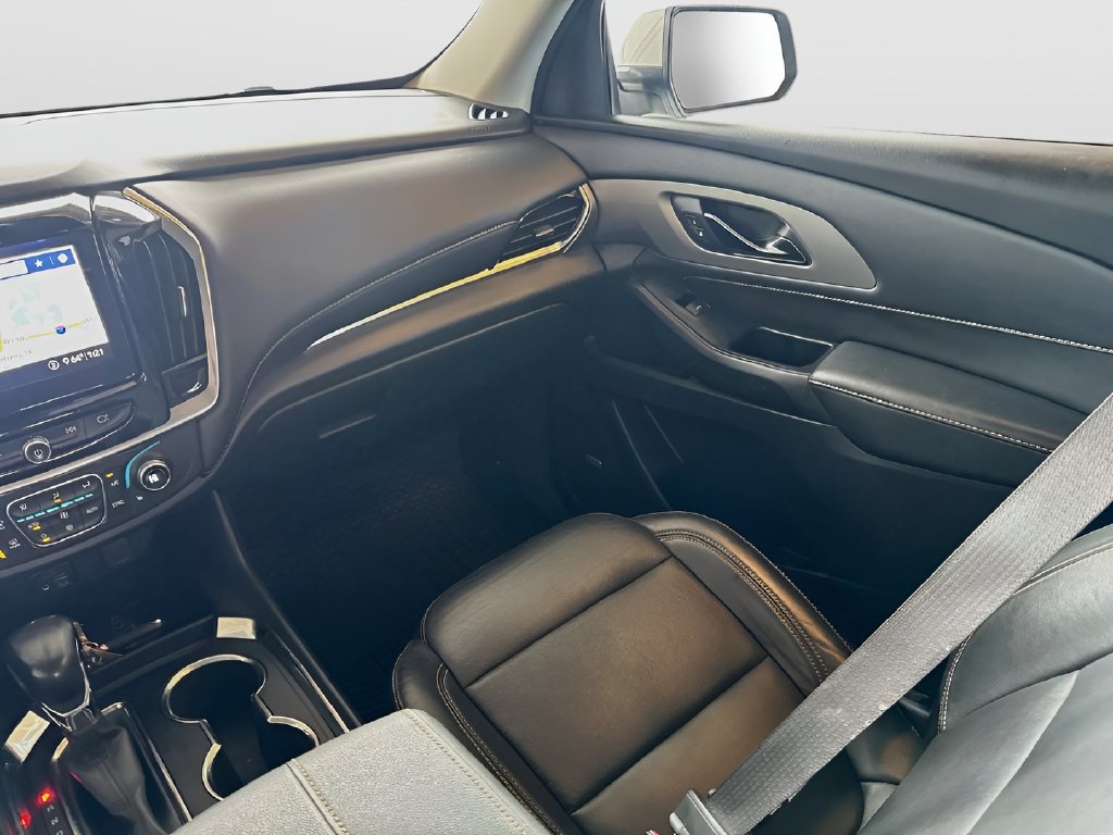 Used 2021 Chevrolet Traverse RS FWD image 24