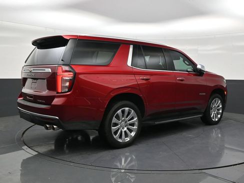 Used 2021 Chevrolet Tahoe Premier w/ Premium Package RWD image 5