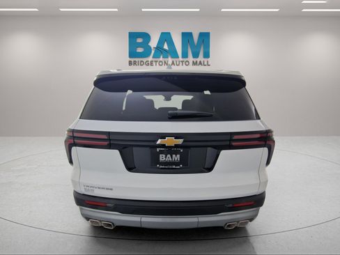 New 2026 Chevrolet Traverse LT w/ Driver Confidence Package FWD image 34