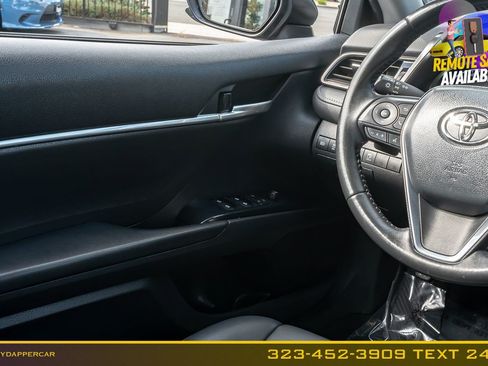 Used 2020 Toyota Camry SE FWD image 18