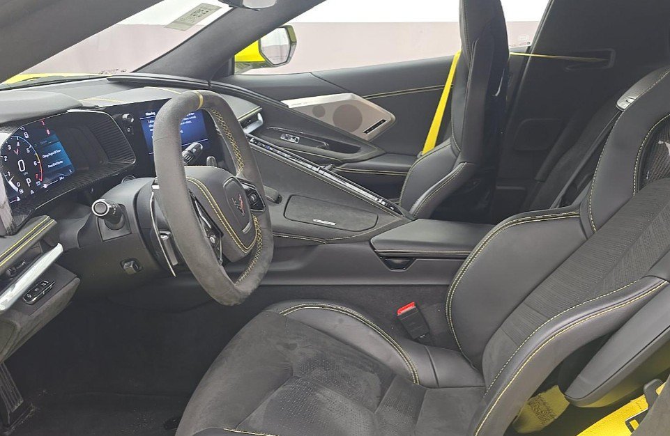 Used 2023 Chevrolet Corvette Stingray Premium Cpe w/ 3LT RWD image 5