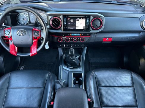Used 2019 Toyota Tacoma TRD Pro image 3