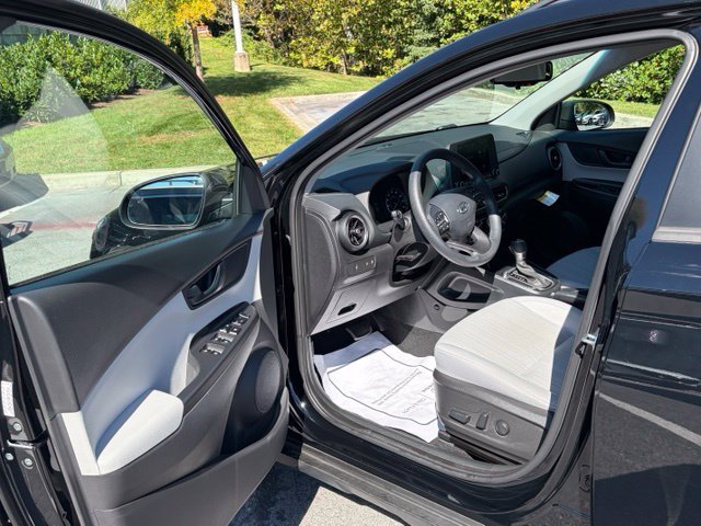 Used 2023 Hyundai Kona SEL AWD/4WD image 11