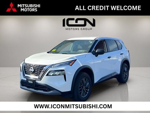 Used 2022 Nissan Rogue S FWD image 1