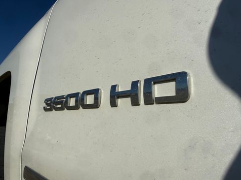 Used 2019 Chevrolet Silverado 3500 LTZ w/ Duramax Plus Package image 9