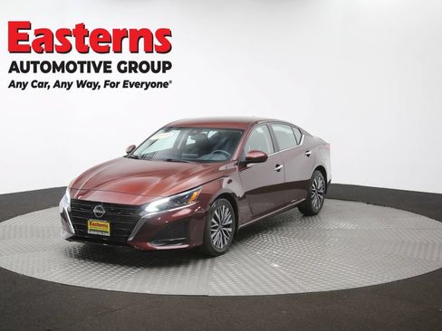 Used 2023 Nissan Altima 2.5 SV FWD image 54