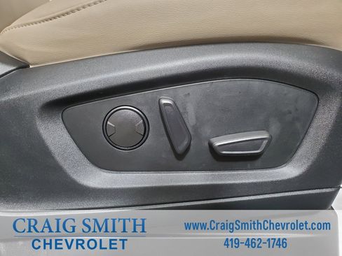 Used 2022 Ford Explorer XLT w/ Equipment Group 202A image 27