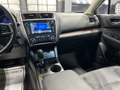 Used 2018 Subaru Outback 2.5i Limited AWD/4WD image 25