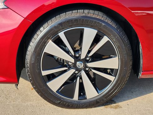 Used 2019 Nissan Altima 2.5 SV image 10