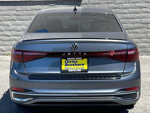 Certified 2025 Volkswagen Jetta SEL FWD image 3