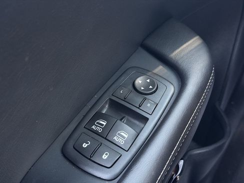 Used 2016 Dodge Challenger SRT Hellcat RWD image 18
