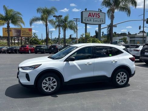 Used 2025 Ford Escape Active image 3