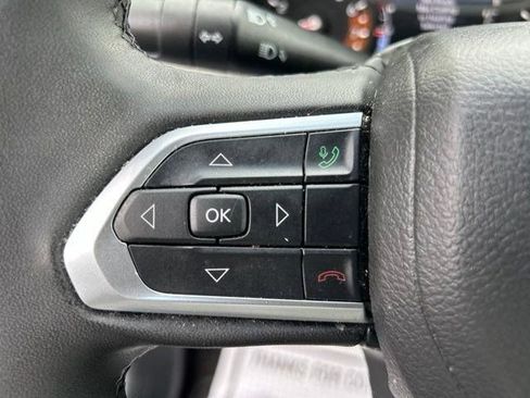 Used 2023 Jeep Compass Latitude w/ Convenience Group AWD/4WD image 17