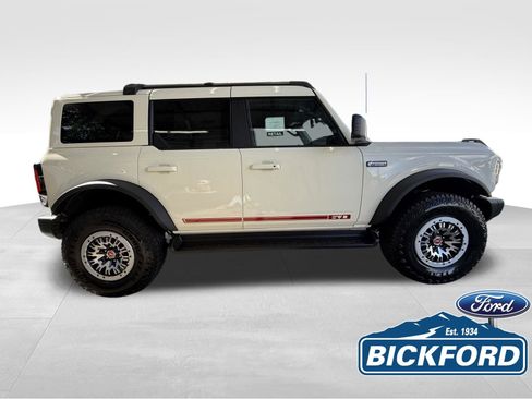New 2026 Ford Bronco Outer Banks w/ Sasquatch Package AWD/4WD image 4