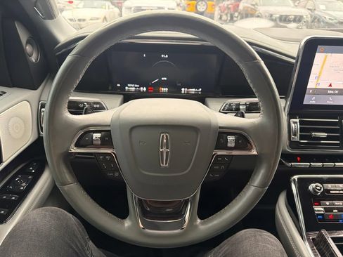 Used 2020 Lincoln Navigator Reserve w/ Luxury Package AWD/4WD image 15