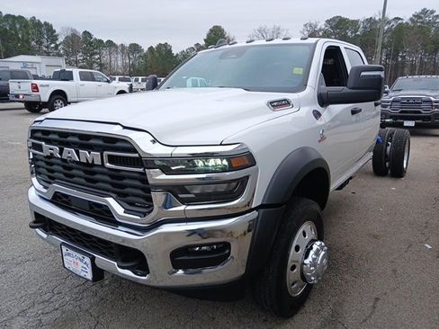 New 2026 RAM 4500 Tradesman w/ Chrome Appearance Group image 8