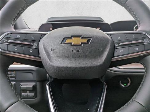 New 2026 Chevrolet Suburban High Country image 14