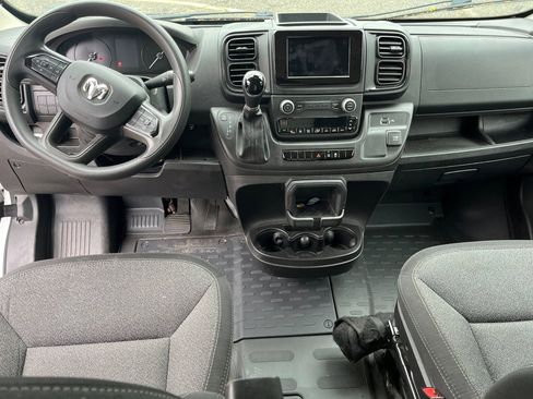 Used 2023 RAM ProMaster 2500 image 9