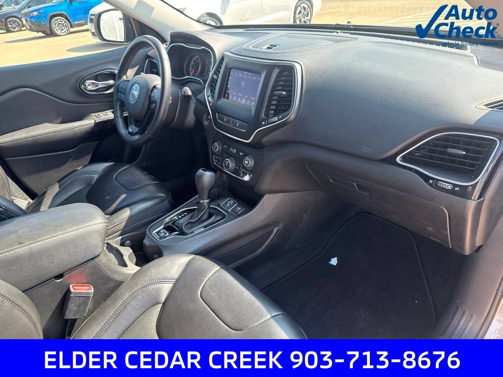Used 2021 Jeep Cherokee Latitude Plus FWD image 32