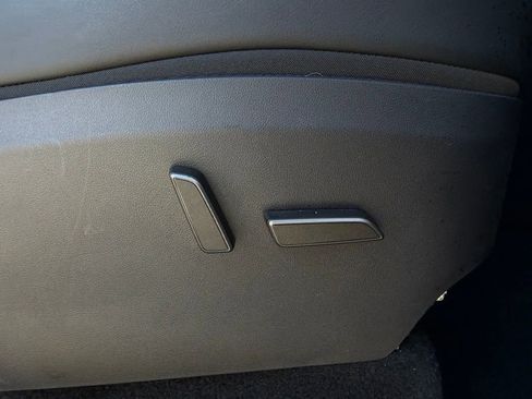 Used 2025 Tesla Model Y Long Range image 29