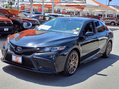 Certified 2024 Toyota Camry SE w/ Convenience Package FWD image 3
